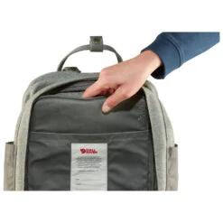 FJÄLLRÄVEN Kånken Re-Wool Laptop 15'' - Daypack 22 FJÄLLRÄVEN Kånken Re-Wool Laptop 15'' - Daypack -Osprey Verkäufe fjaellraeven kaanken re wool laptop 15 daypack detail 10