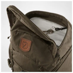 FJÄLLRÄVEN Singi 28 - Wanderrucksack 9 FJÄLLRÄVEN Singi 28 - Wanderrucksack -Osprey Verkäufe fjaellraeven singi 28 wanderrucksack detail 4